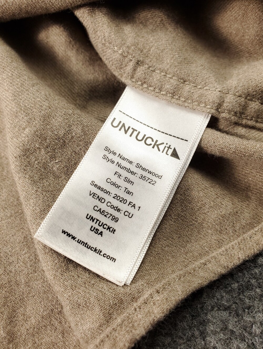 UNTUCKit Sherwood Button Up Shirt XL Slim Fit Flannel Tan Beige Smart Casual - Picture 8 of 10